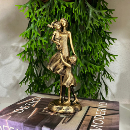 Escultura Mãe de Dois Filhos
