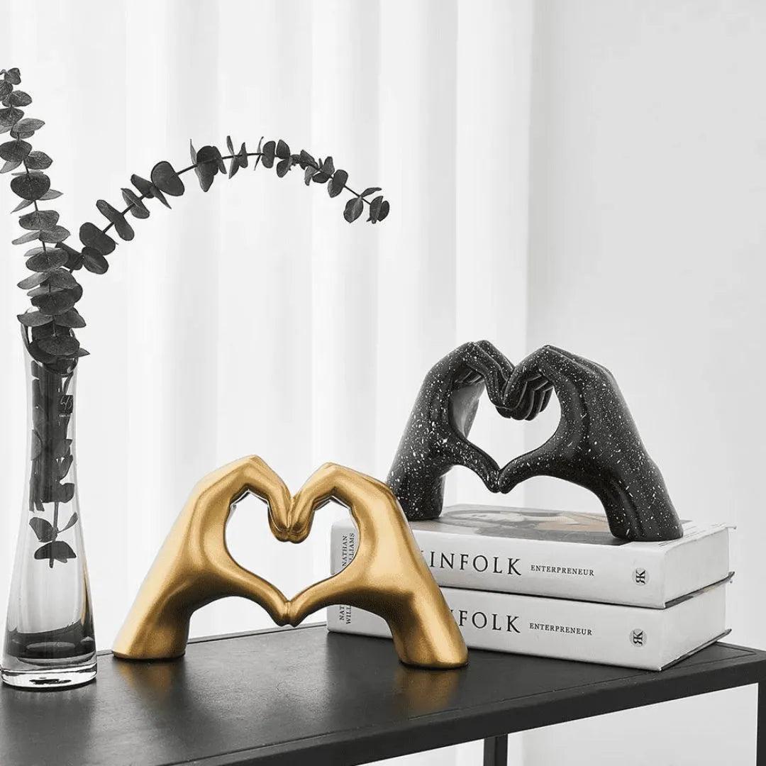 Escultura Decorativa Abstrata Mão Love - Harmonia do lar