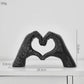 Escultura Decorativa Abstrata Mão Love - Harmonia do lar