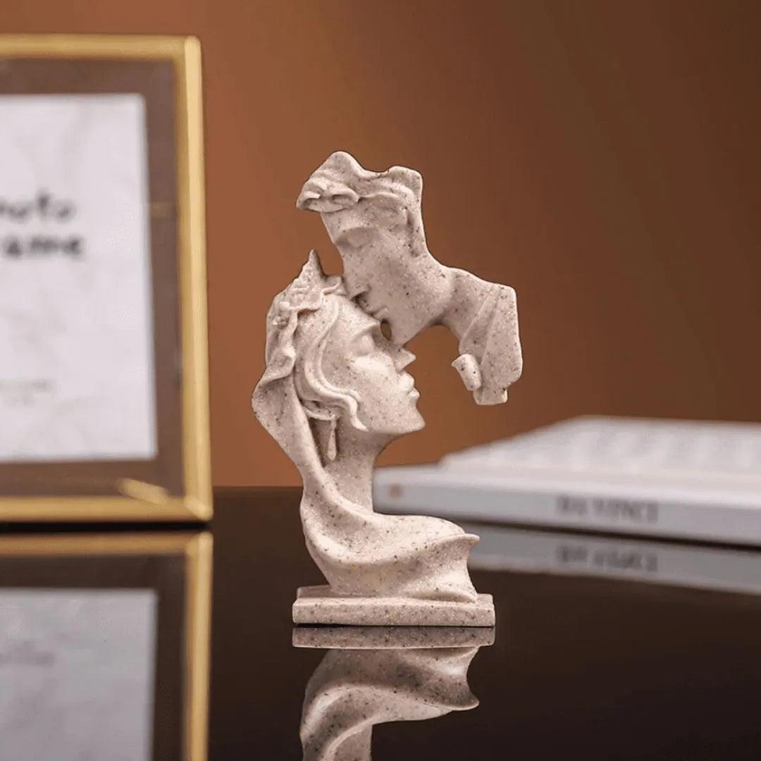 Escultura Decorativa Beijo de Amantes Estatueta - Harmonia do lar