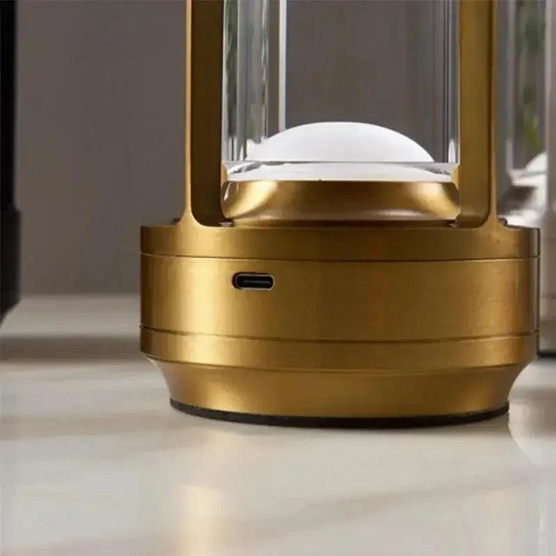 Luminária de Mesa Decorativa em Metal LED Dimerizável - Harmonia do lar